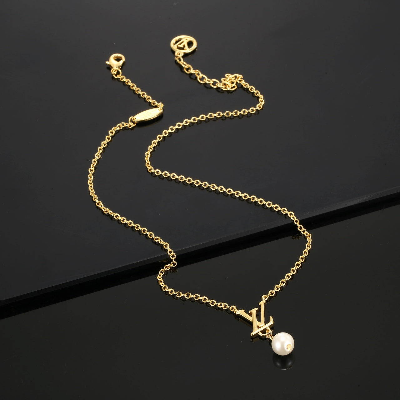 Louis Vuitton Luxury Necklace | Iconic Elegance & Boutique-Grade Quality 107