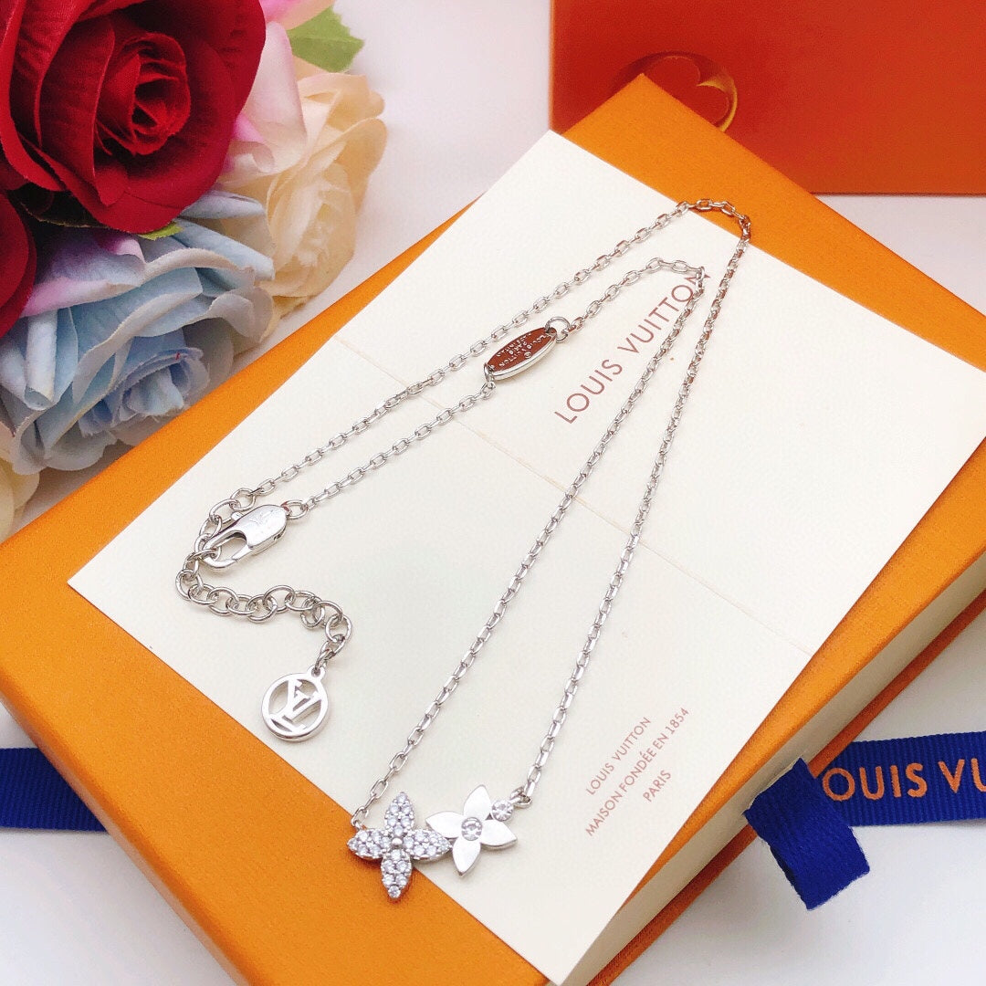 Louis Vuitton Luxury Necklace | Iconic Elegance & Boutique-Grade Quality 109