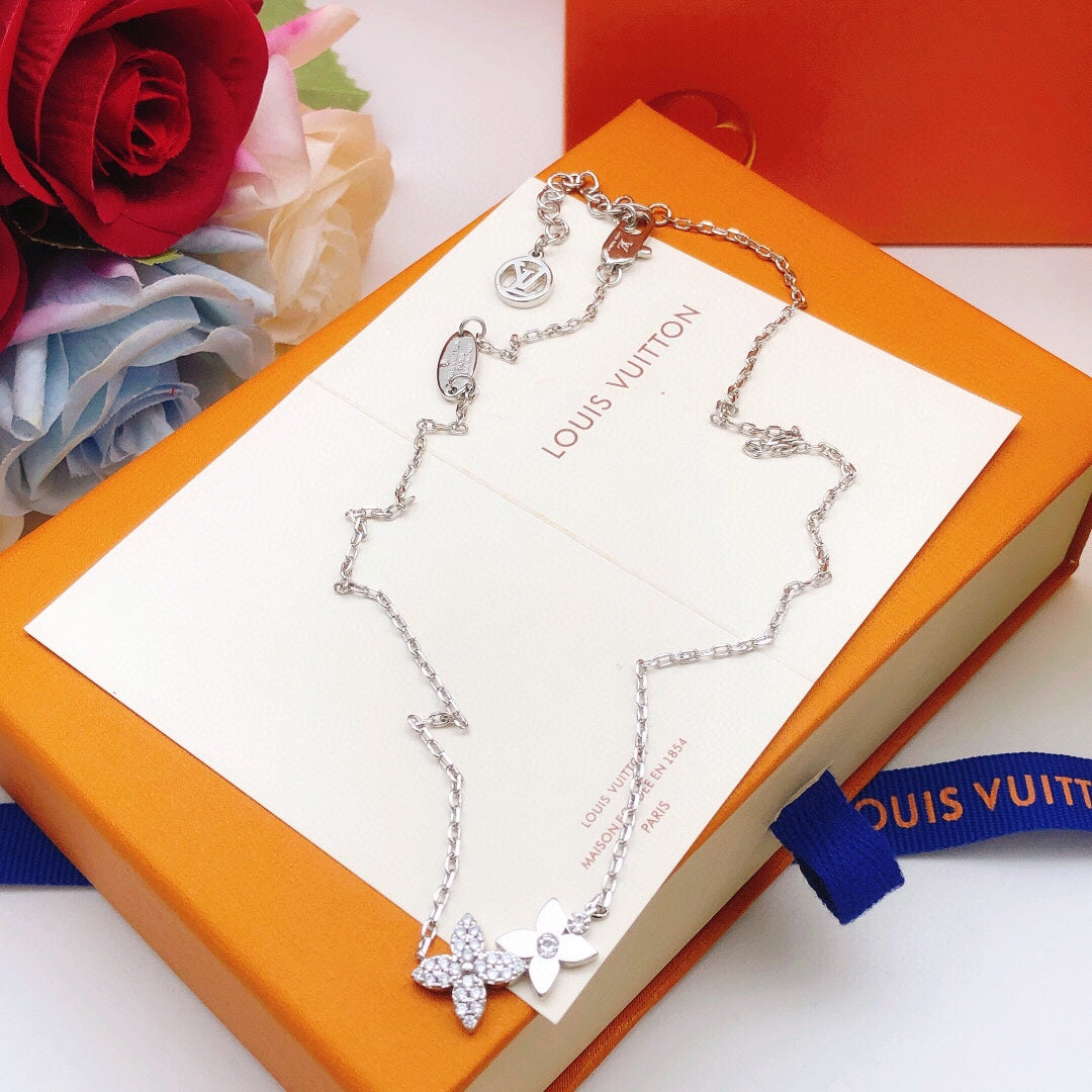 Louis Vuitton Luxury Necklace | Iconic Elegance & Boutique-Grade Quality 109