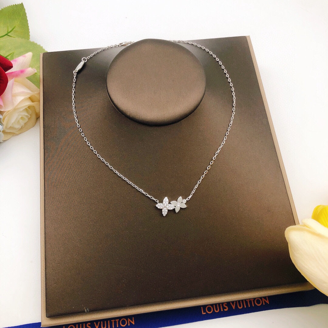 Louis Vuitton Luxury Necklace | Iconic Elegance & Boutique-Grade Quality 109