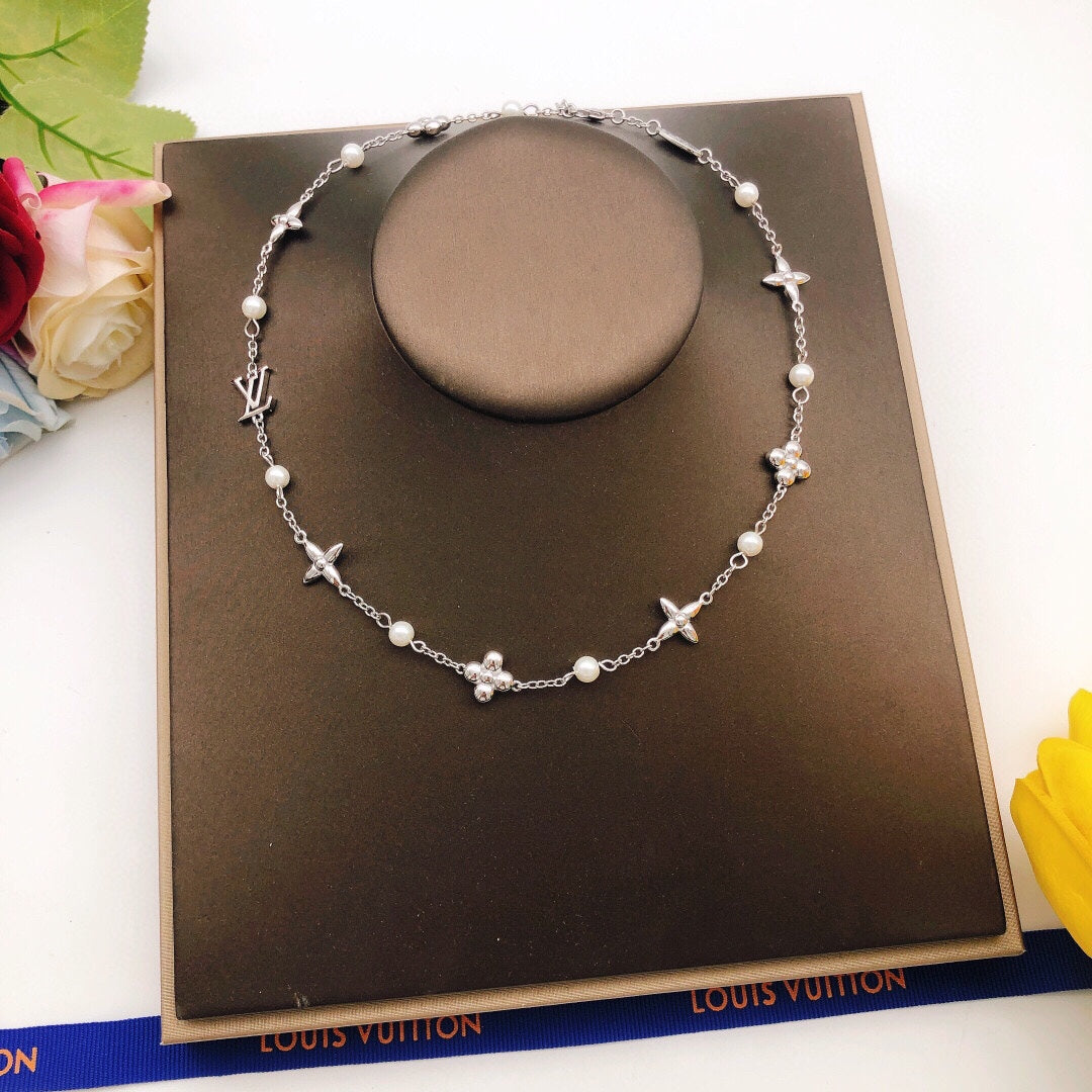 Louis Vuitton Luxury Necklace | Iconic Elegance & Boutique-Grade Quality 110