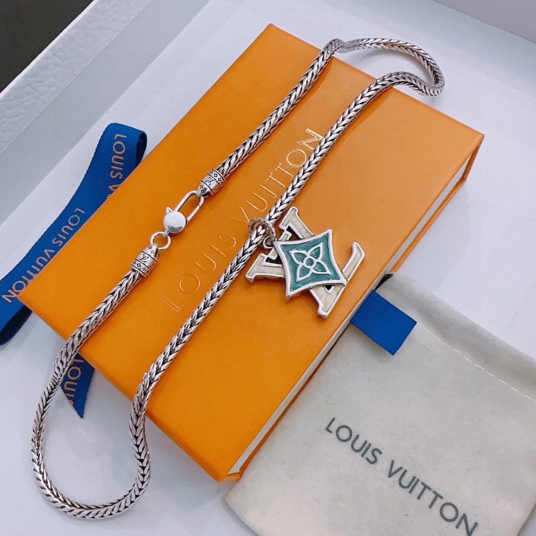 Louis Vuitton Luxury Necklace | Iconic Elegance & Boutique-Grade Quality 114