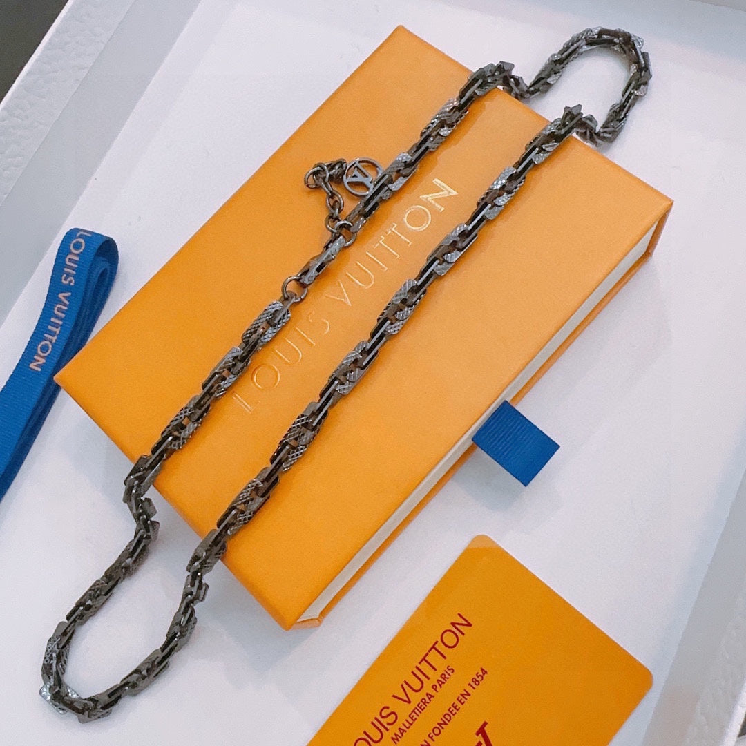 Louis Vuitton Luxury Necklace | Iconic Elegance & Boutique-Grade Quality 116
