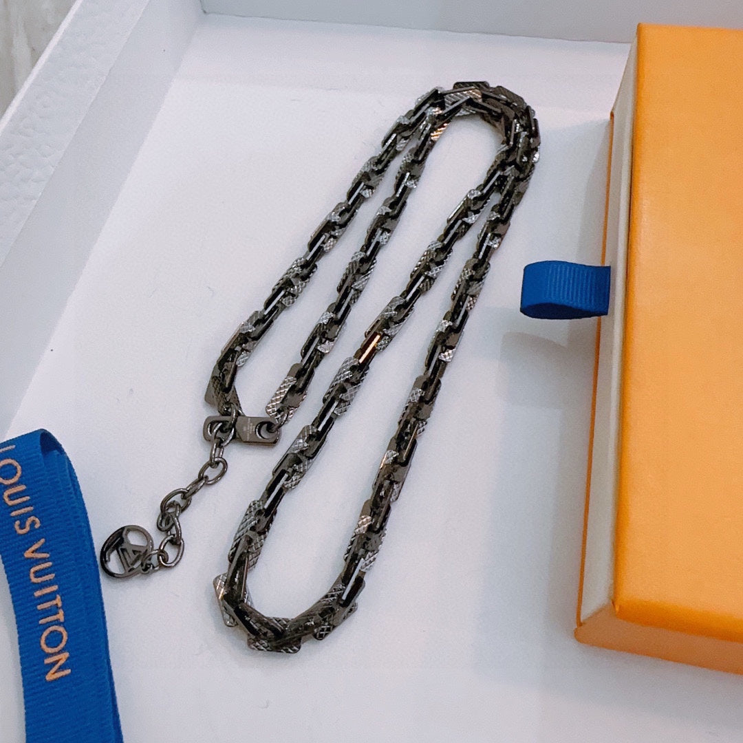 Louis Vuitton Luxury Necklace | Iconic Elegance & Boutique-Grade Quality 116