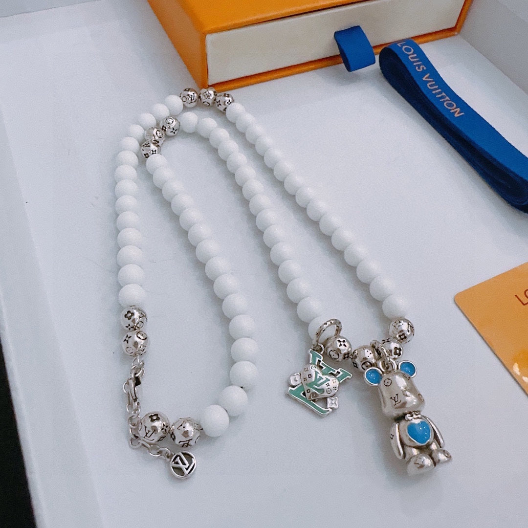 Louis Vuitton Luxury Necklace | Iconic Elegance & Boutique-Grade Quality 117