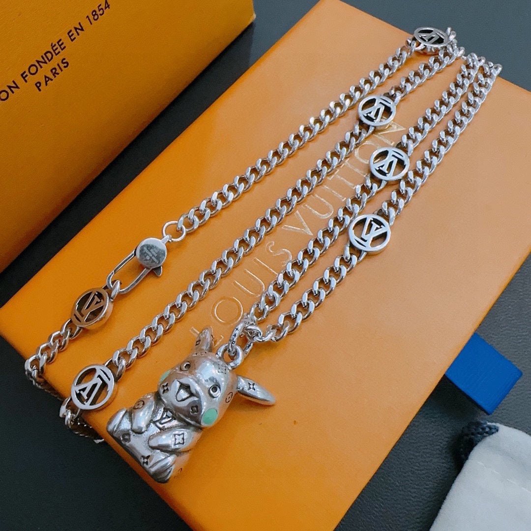 Louis Vuitton Luxury Necklace | Iconic Elegance & Boutique-Grade Quality 121