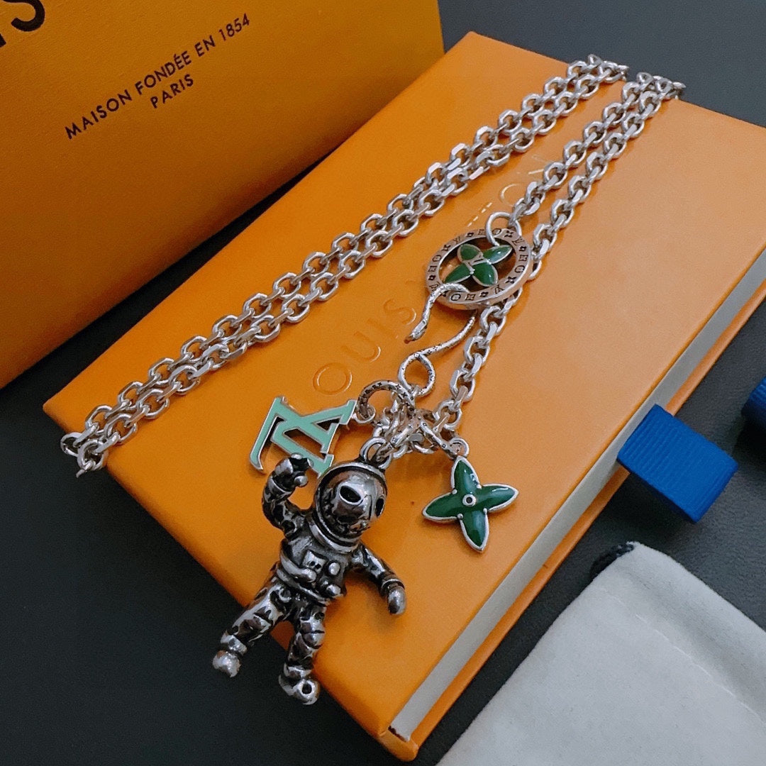 Louis Vuitton Luxury Necklace | Iconic Elegance & Boutique-Grade Quality 123