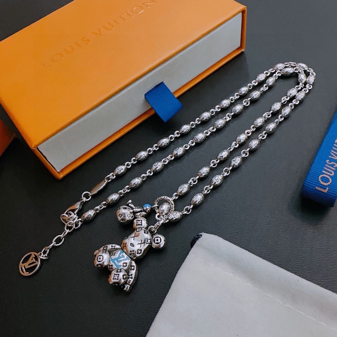 Louis Vuitton Luxury Necklace | Iconic Elegance & Boutique-Grade Quality 124