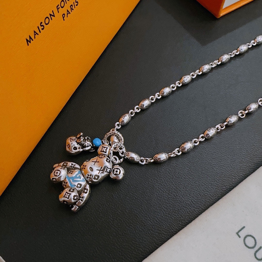 Louis Vuitton Luxury Necklace | Iconic Elegance & Boutique-Grade Quality 124