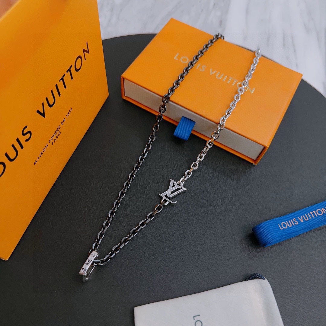 Louis Vuitton Luxury Necklace | Iconic Elegance & Boutique-Grade Quality 128