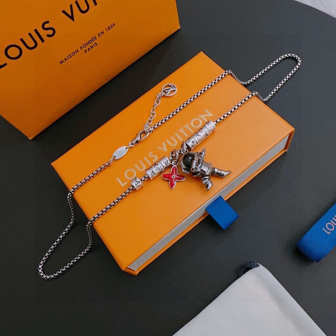 Louis Vuitton Luxury Necklace | Iconic Elegance & Boutique-Grade Quality 129