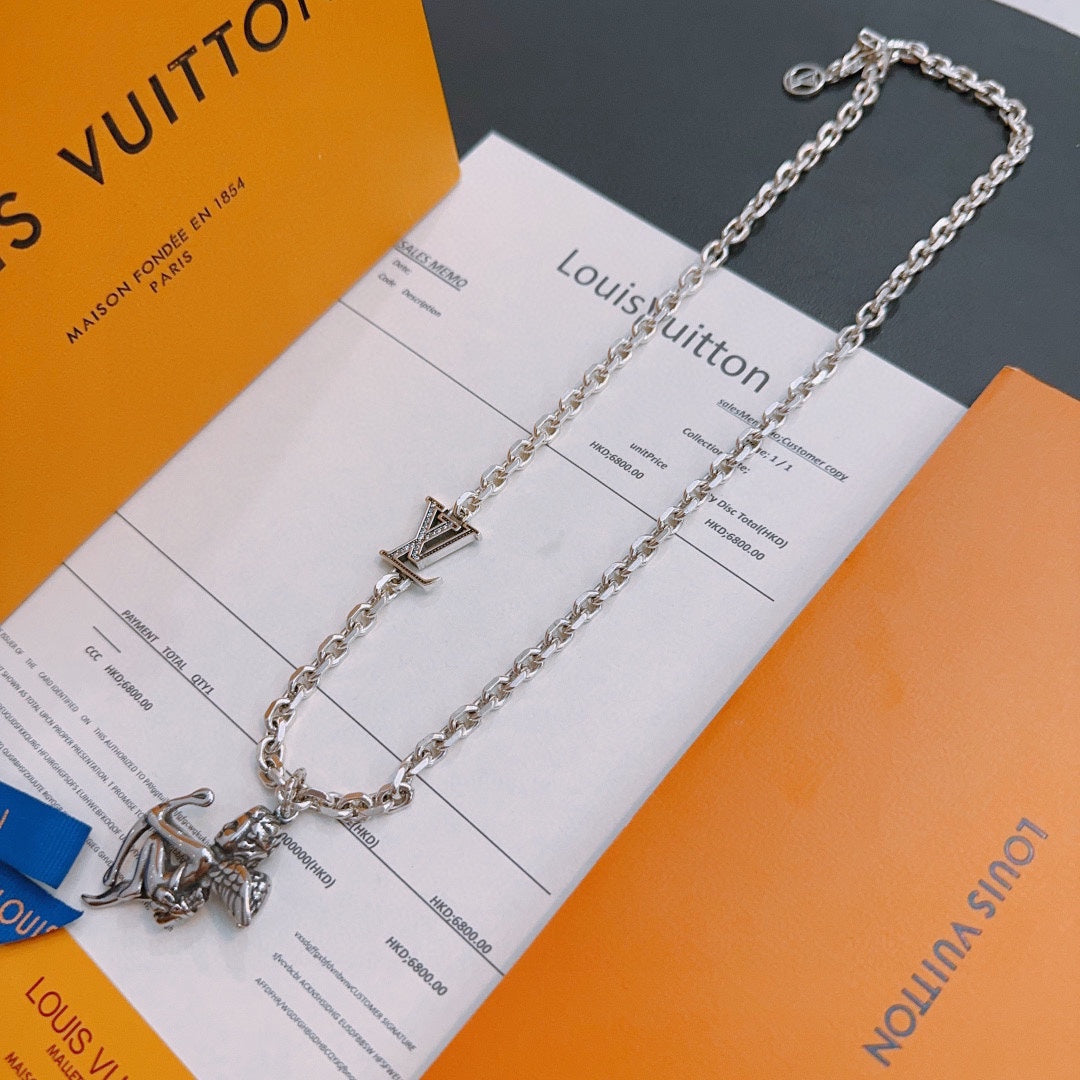 Louis Vuitton Luxury Necklace | Iconic Elegance & Boutique-Grade Quality 136
