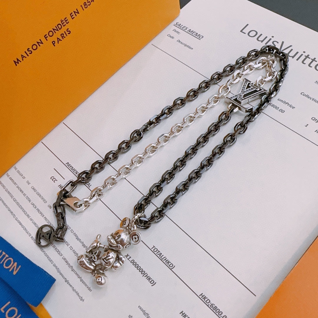 Louis Vuitton Luxury Necklace | Iconic Elegance & Boutique-Grade Quality 138
