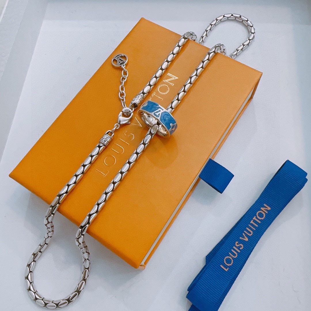 Louis Vuitton Luxury Necklace | Iconic Elegance & Boutique-Grade Quality 148