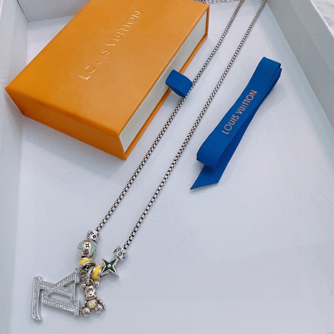 Louis Vuitton Luxury Necklace | Iconic Elegance & Boutique-Grade Quality 149