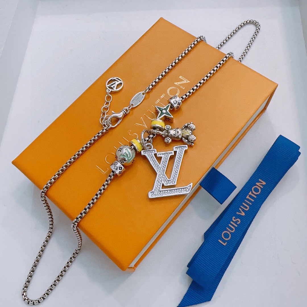 Louis Vuitton Luxury Necklace | Iconic Elegance & Boutique-Grade Quality 149
