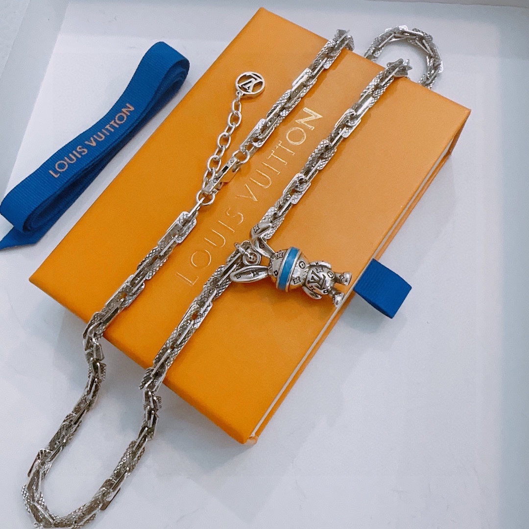 Louis Vuitton Luxury Necklace | Iconic Elegance & Boutique-Grade Quality 150
