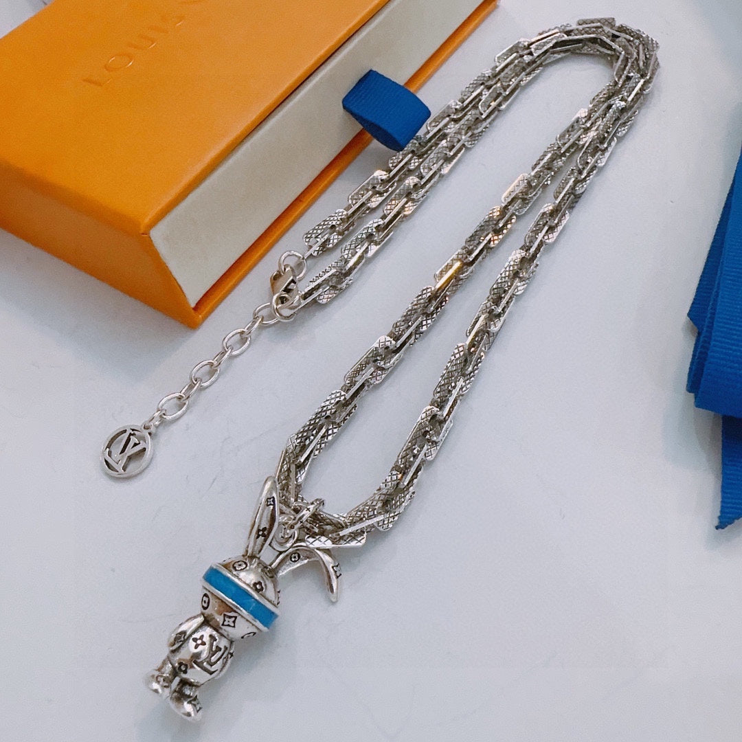 Louis Vuitton Luxury Necklace | Iconic Elegance & Boutique-Grade Quality 150