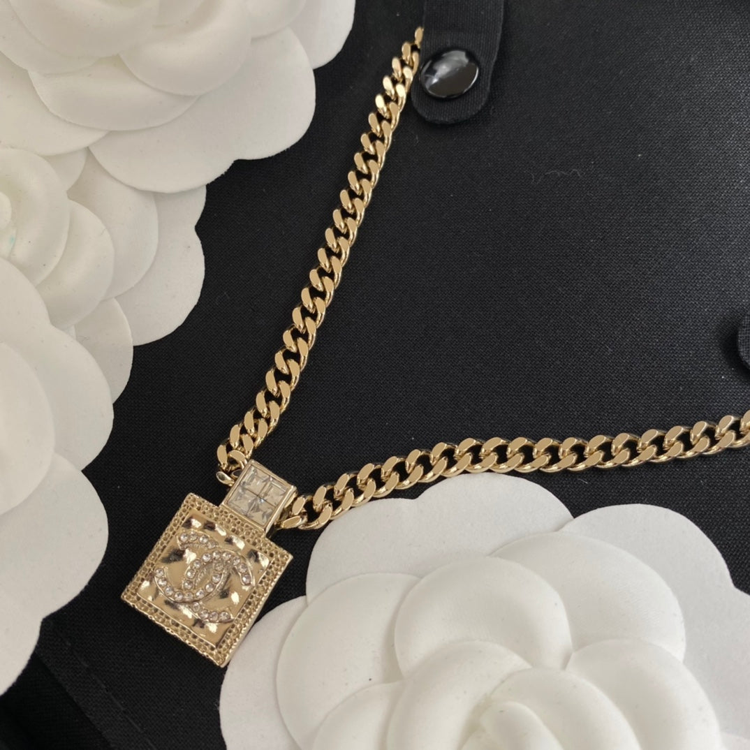 Chanel Luxury Necklace | Timeless Elegance & Boutique-Grade Quality 05