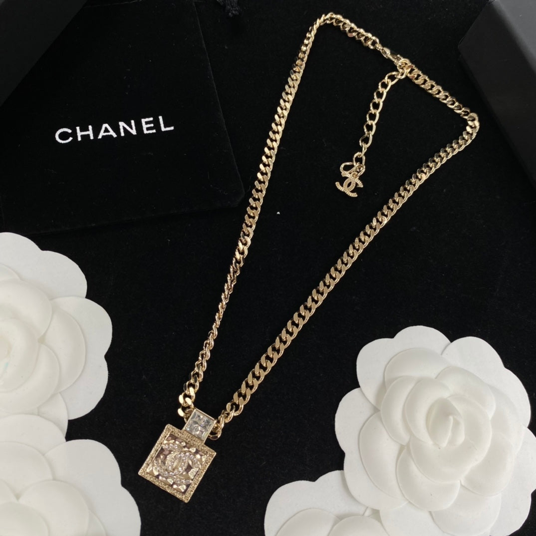 Chanel Luxury Necklace | Timeless Elegance & Boutique-Grade Quality 05
