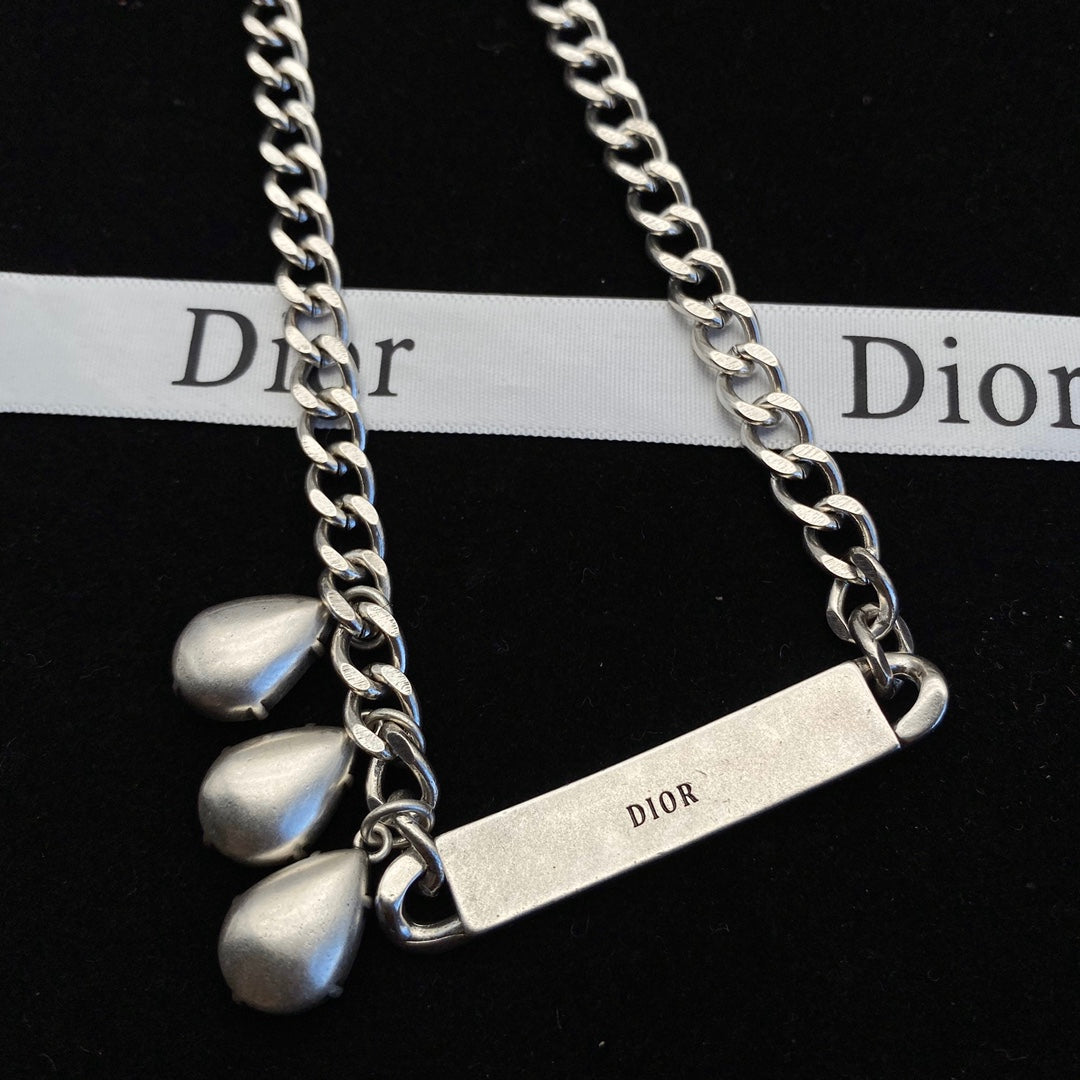 Dior Luxury Necklace | Timeless Elegance & Boutique-Grade Quality 03