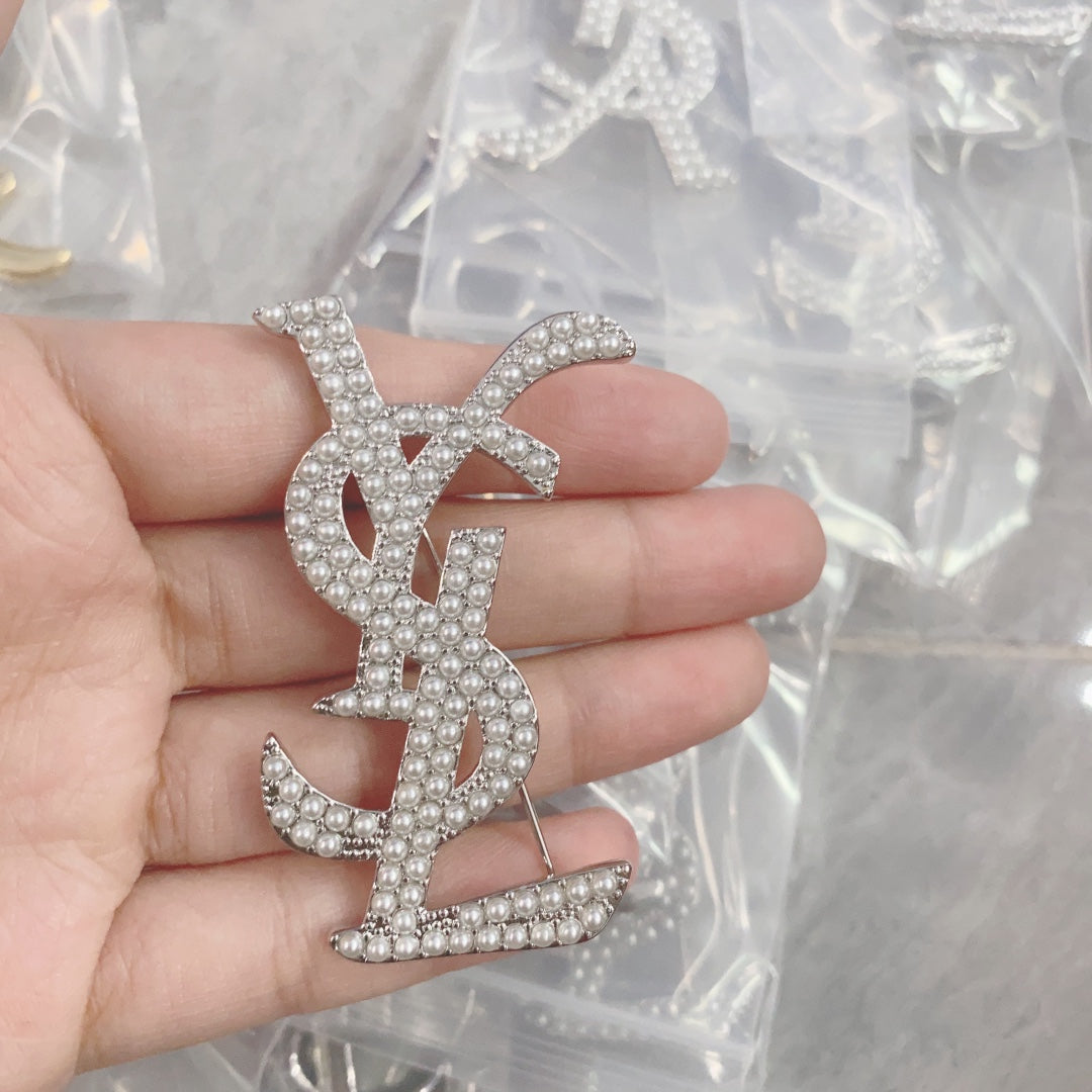 YSL Luxury Brooch | Iconic Elegance & Boutique-Grade Quality 02