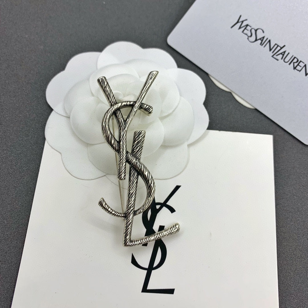 YSL Luxury Brooch | Iconic Elegance & Boutique-Grade Quality 04