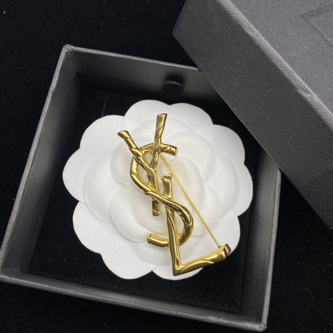 YSL Luxury Brooch | Iconic Elegance & Boutique-Grade Quality 08