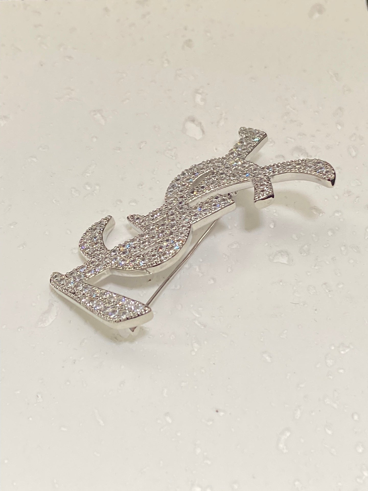 YSL Luxury Brooch | Iconic Elegance & Boutique-Grade Quality 10