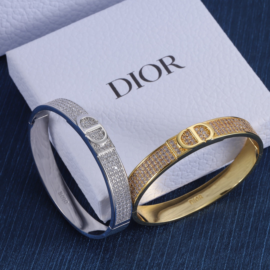Dior Luxury Bracelet | Iconic Elegance & Boutique-Grade Quality 06