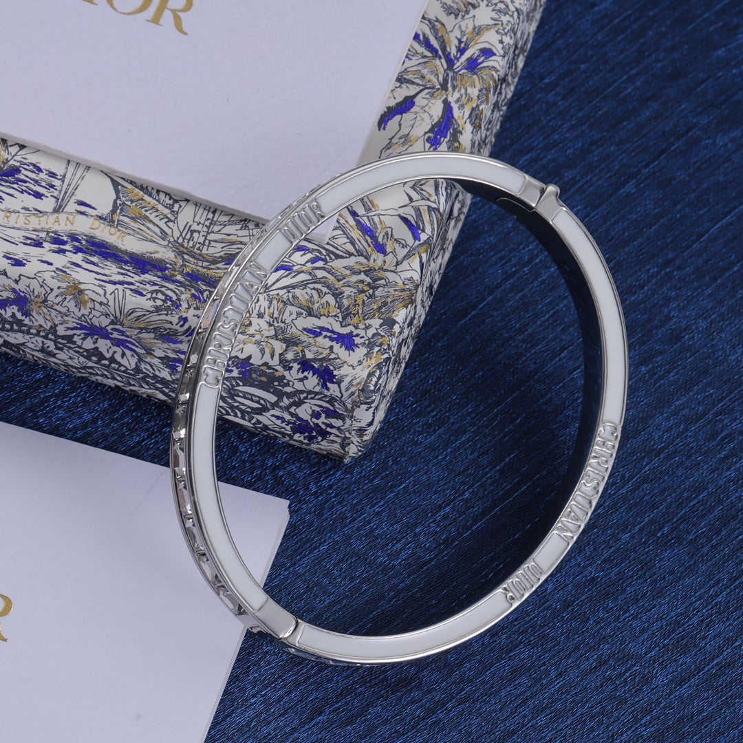 Dior Luxury Bracelet | Iconic Elegance & Boutique-Grade Quality 14