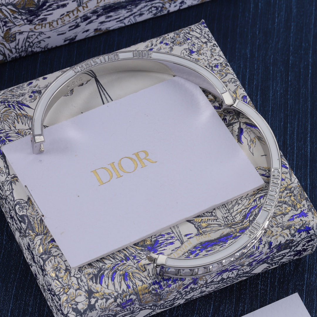 Dior Luxury Bracelet | Iconic Elegance & Boutique-Grade Quality 14