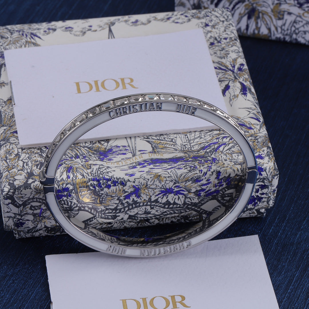 Dior Luxury Bracelet | Iconic Elegance & Boutique-Grade Quality 14