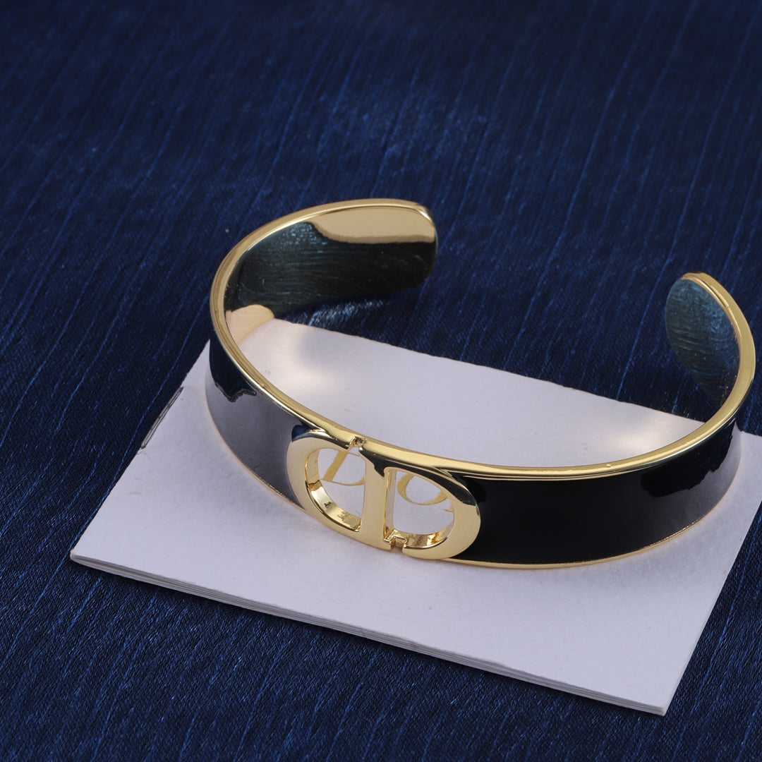 Dior Luxury Bracelet | Iconic Elegance & Boutique-Grade Quality 16