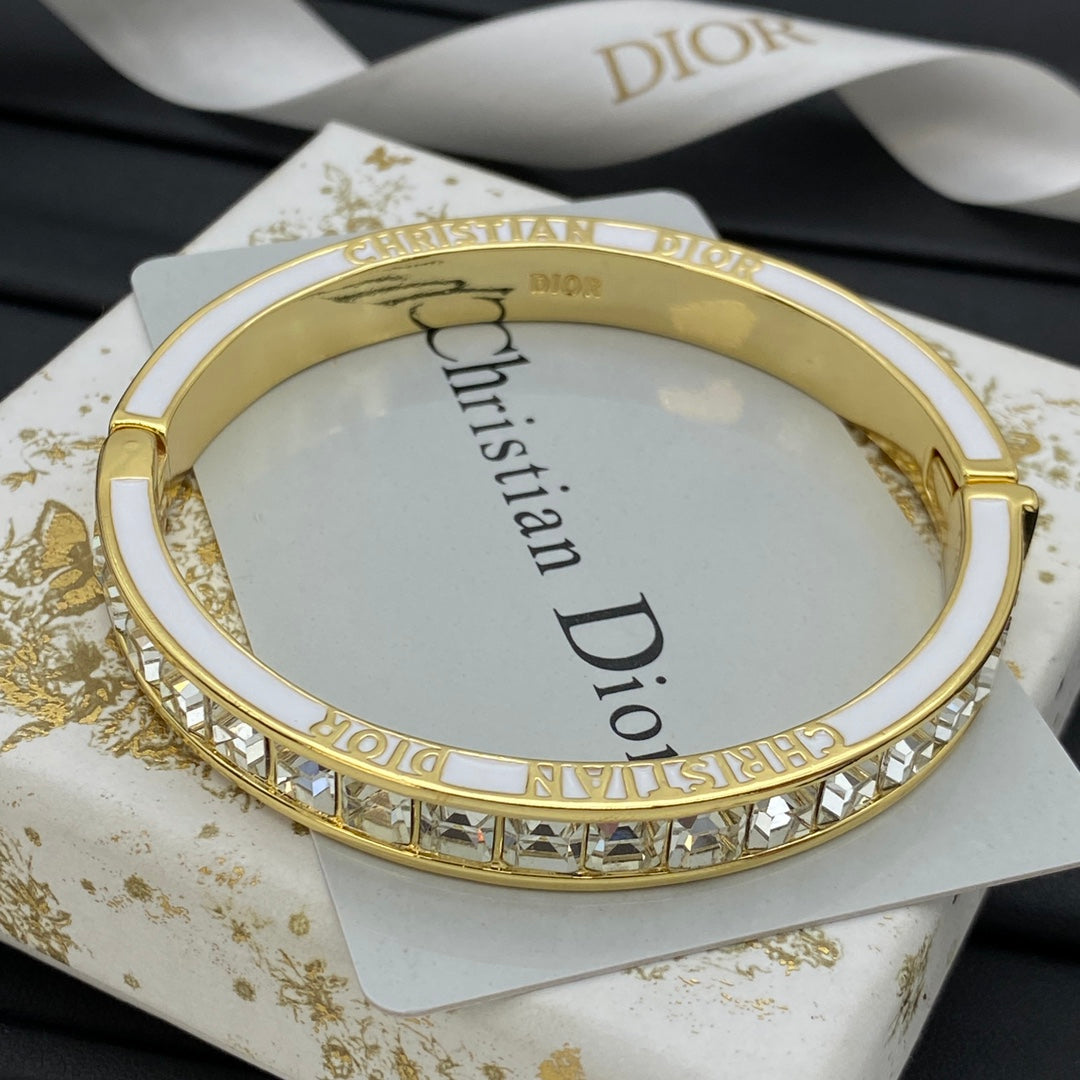 Dior Luxury Bracelet | Iconic Elegance & Boutique-Grade Quality 18