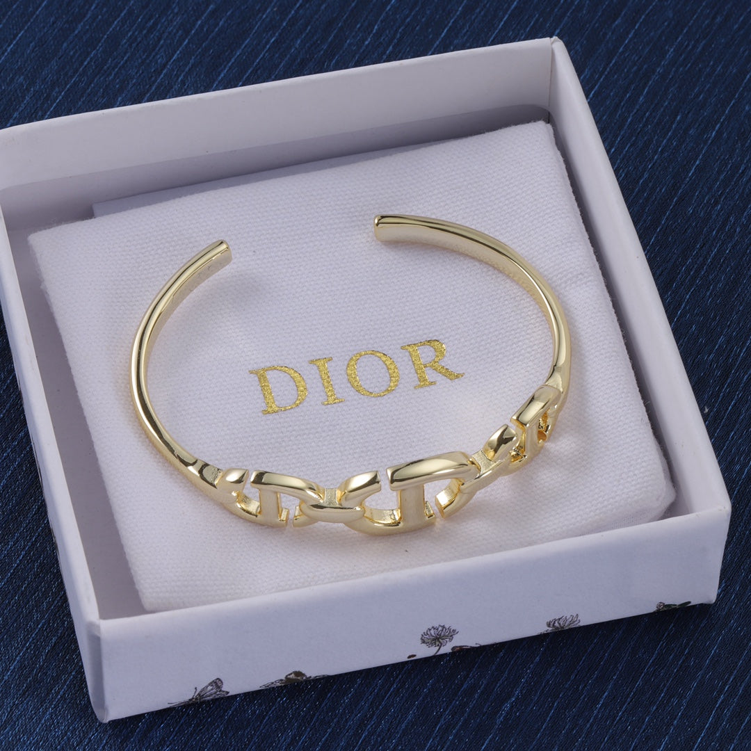 Dior Luxury Bracelet | Iconic Elegance & Boutique-Grade Quality 23
