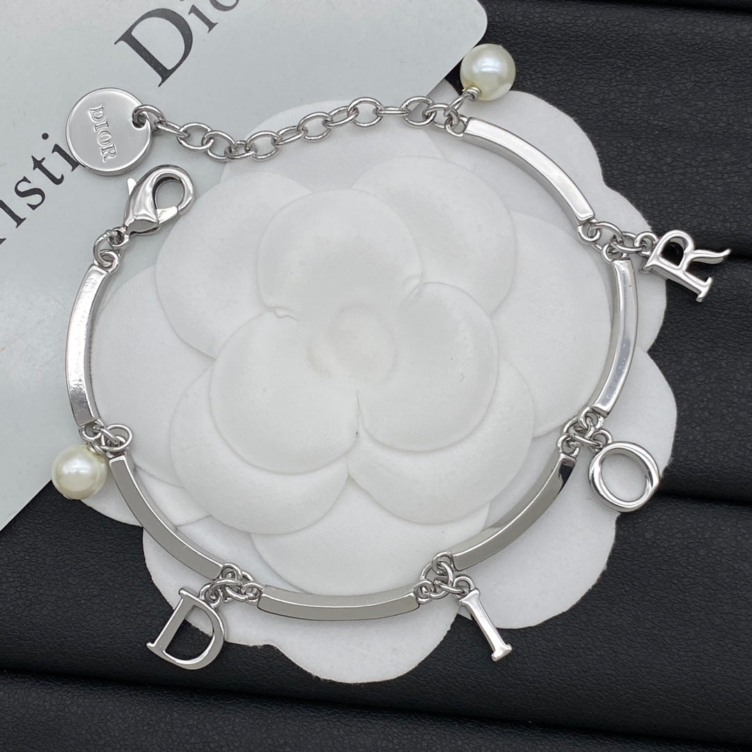 Dior Luxury Bracelet | Iconic Elegance & Boutique-Grade Quality 33