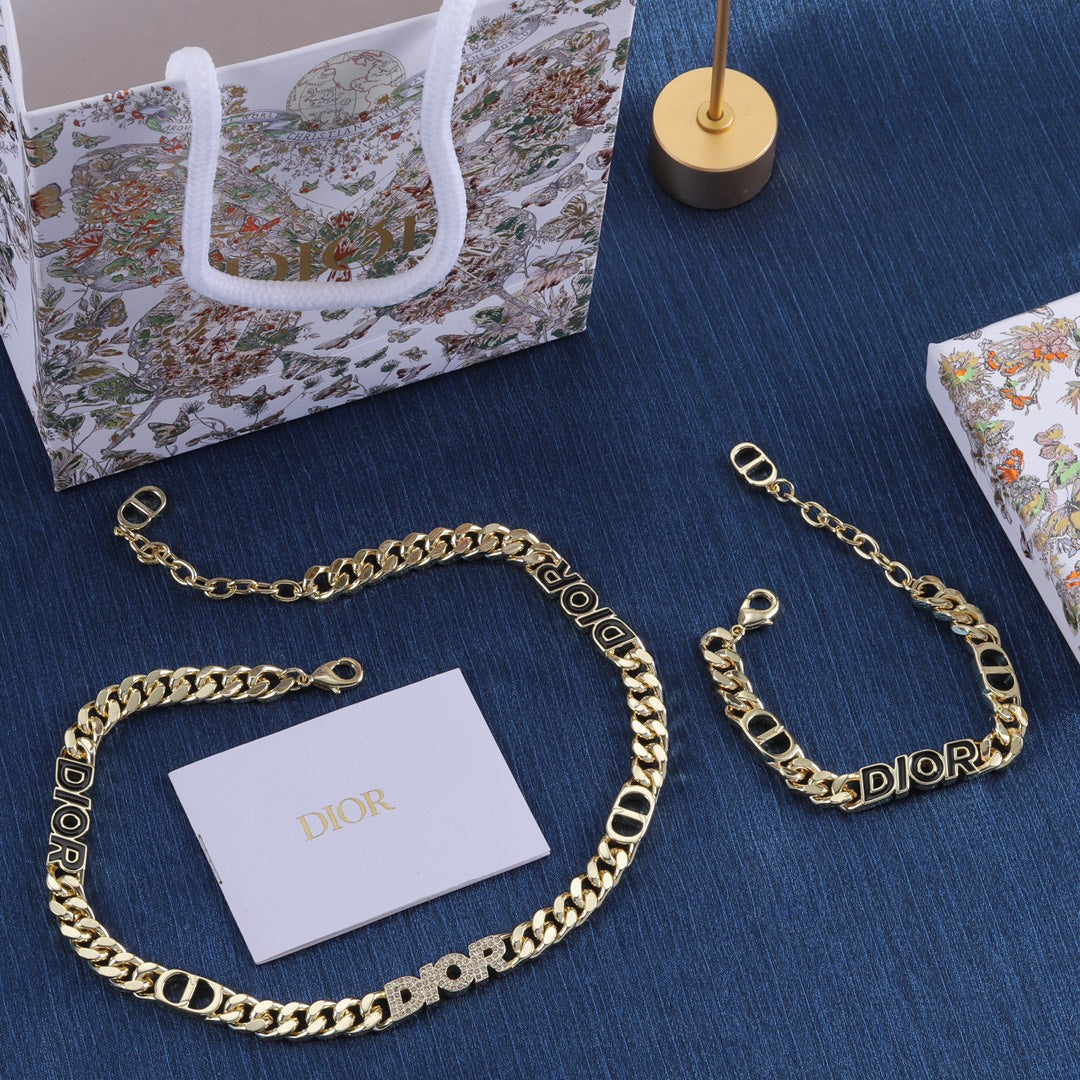 Dior Luxury Bracelet | Iconic Elegance & Boutique-Grade Quality 38