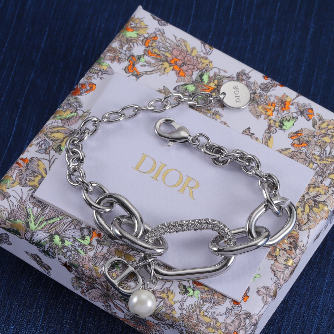 Dior Luxury Bracelet | Iconic Elegance & Boutique-Grade Quality 39