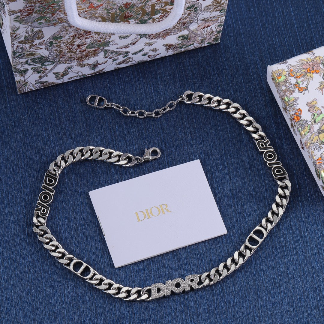 Dior Luxury Bracelet | Iconic Elegance & Boutique-Grade Quality 40