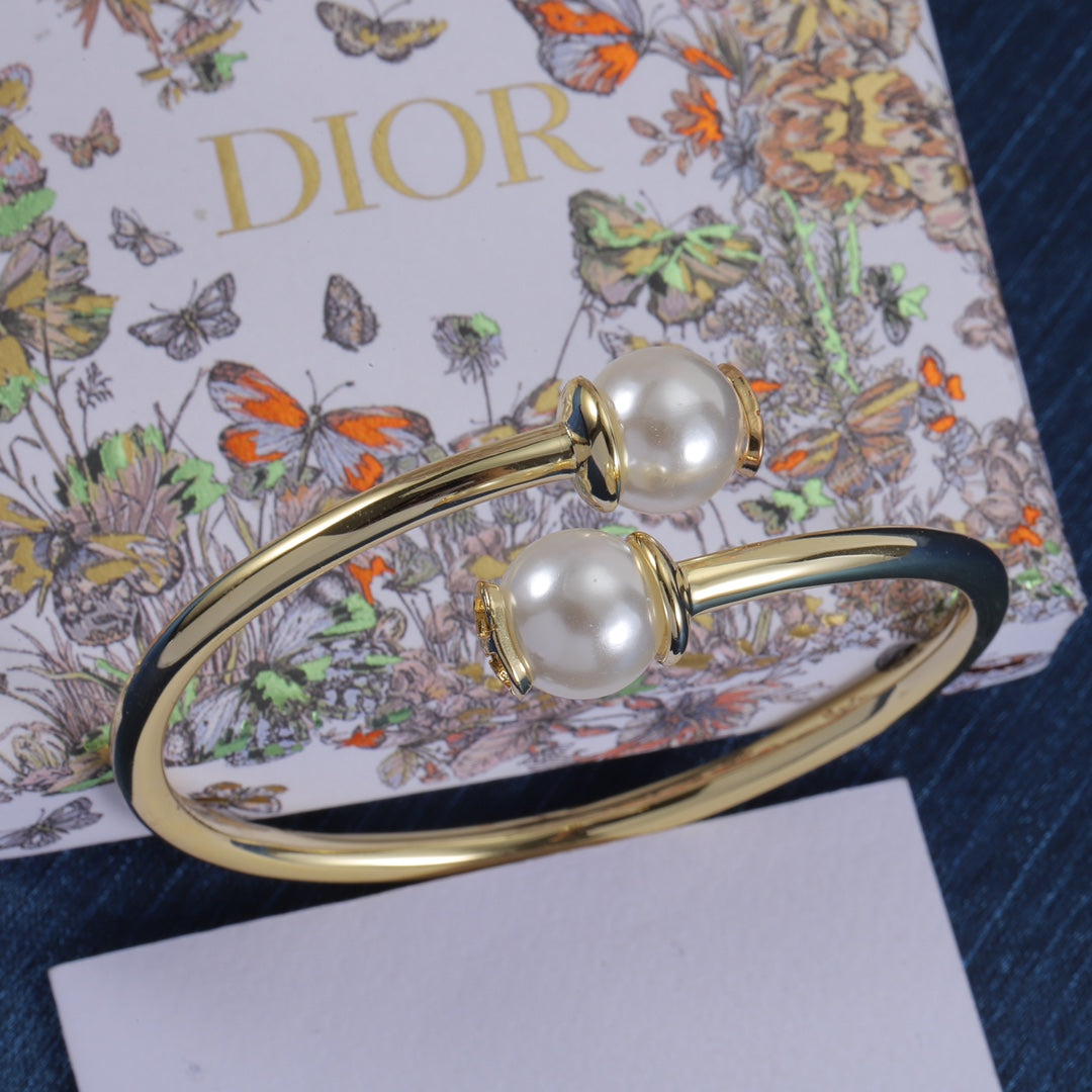 Dior Luxury Bracelet | Iconic Elegance & Boutique-Grade Quality 42