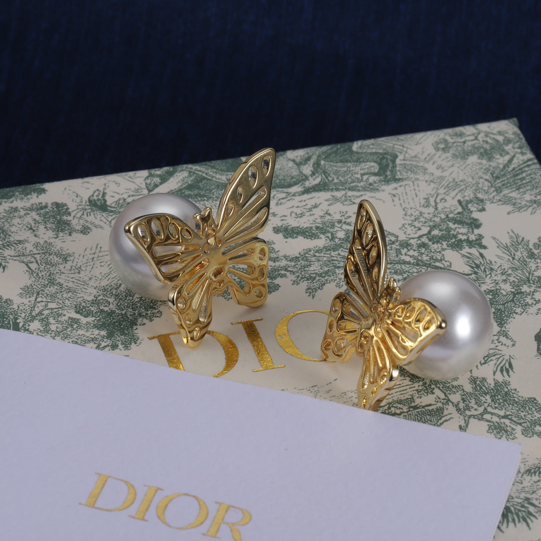 Dior Luxury Earrings | Timeless Elegance & Boutique-Grade Quality 04