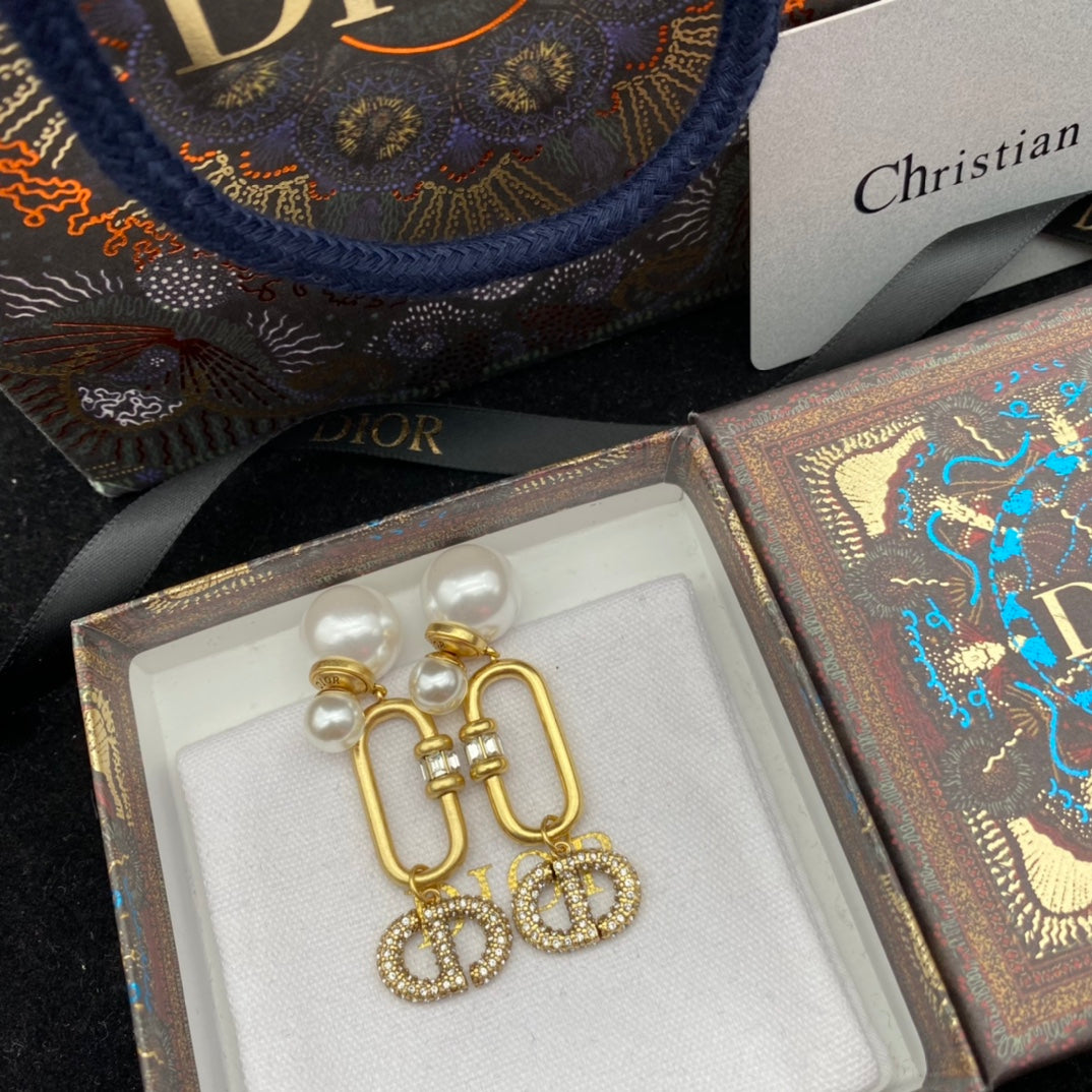 Dior Luxury Earrings | Timeless Elegance & Boutique-Grade Quality 09
