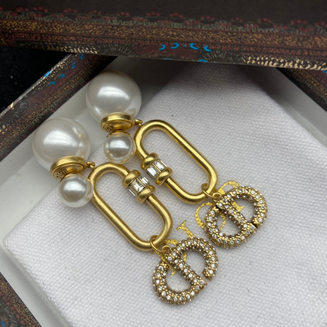 Dior Luxury Earrings | Timeless Elegance & Boutique-Grade Quality 09