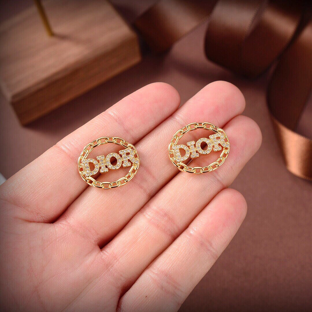 Dior Luxury Earrings | Timeless Elegance & Boutique-Grade Quality 15