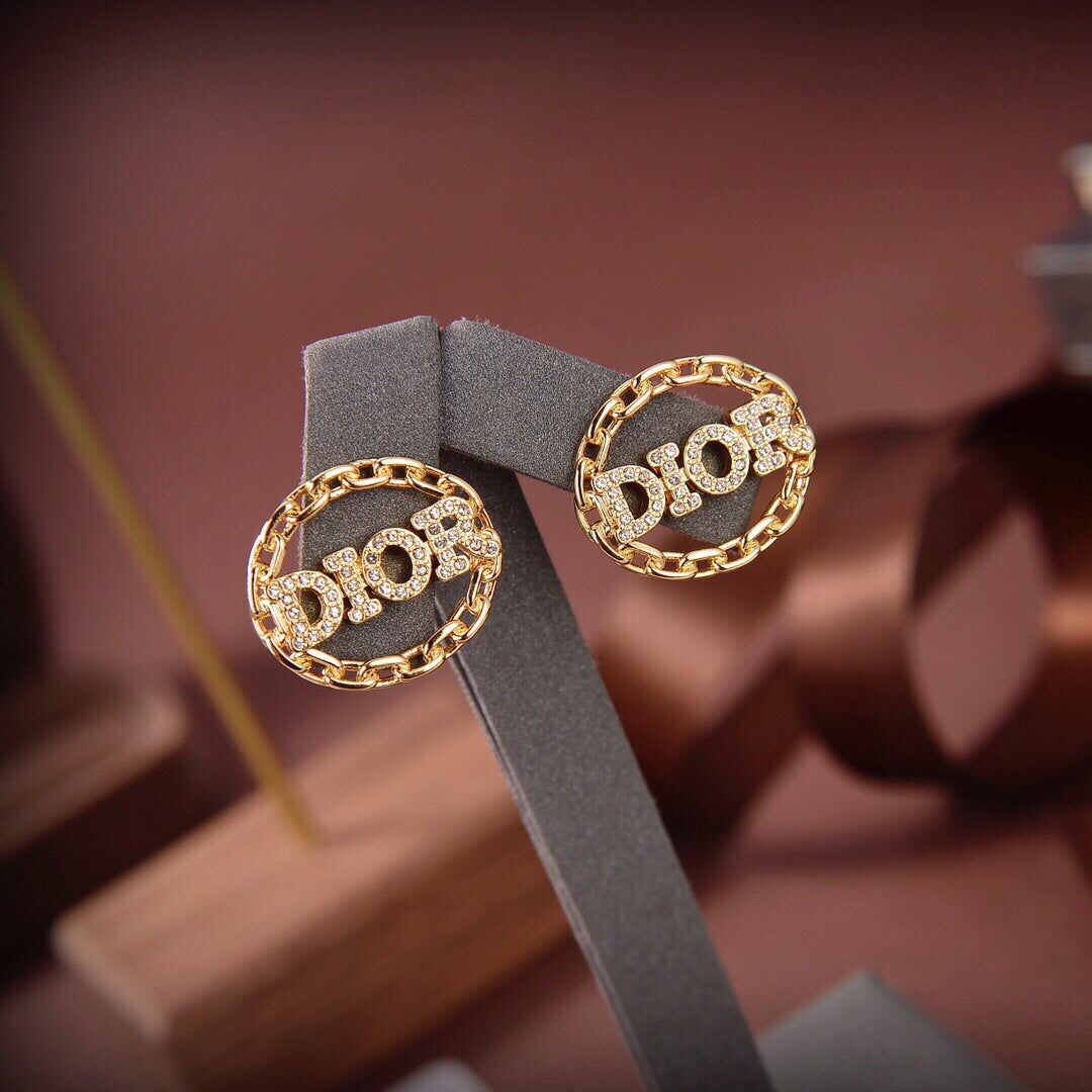 Dior Luxury Earrings | Timeless Elegance & Boutique-Grade Quality 15