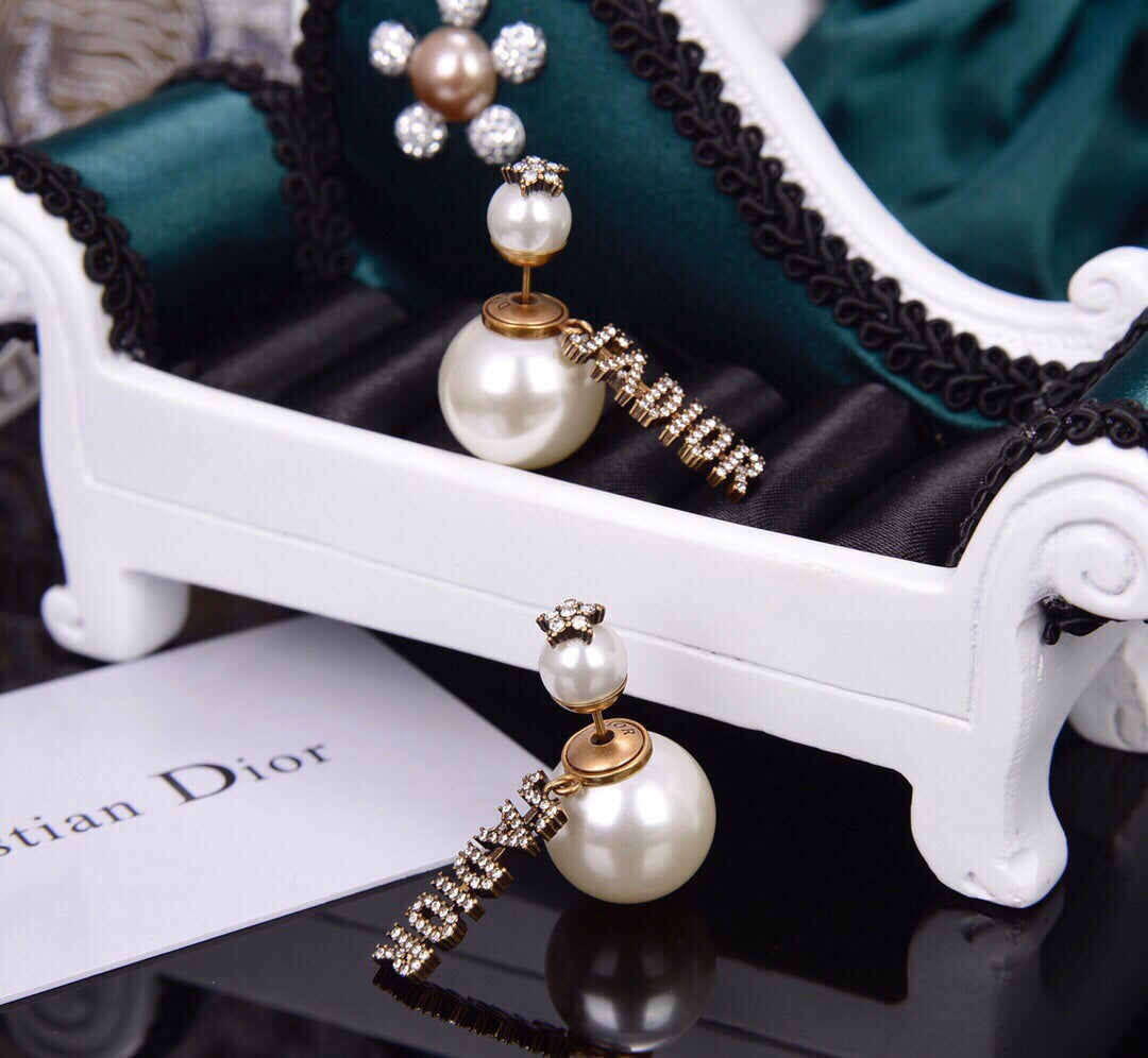 Dior Luxury Earrings | Timeless Elegance & Boutique-Grade Quality 19
