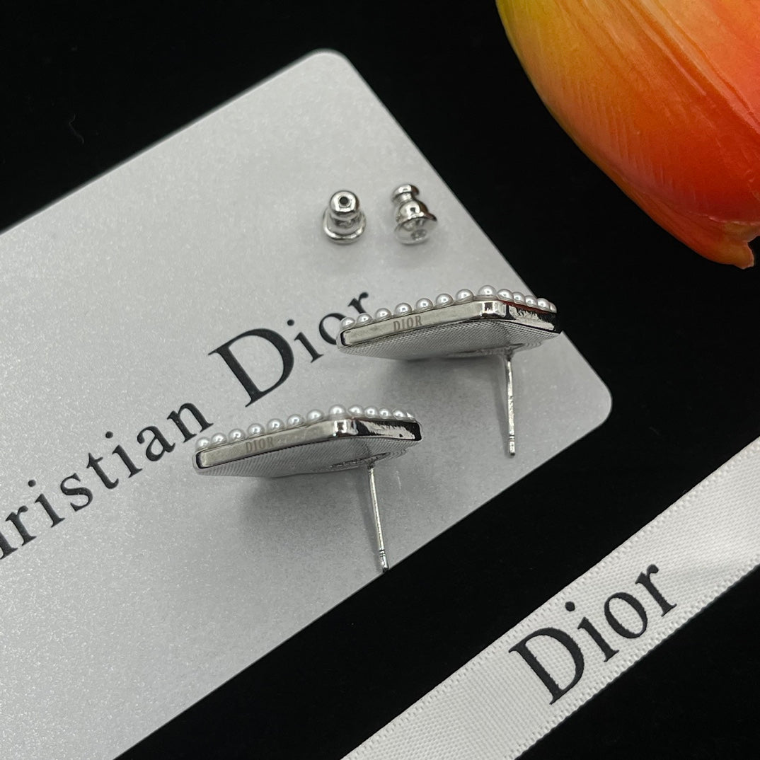 Dior Luxury Earrings | Timeless Elegance & Boutique-Grade Quality 32