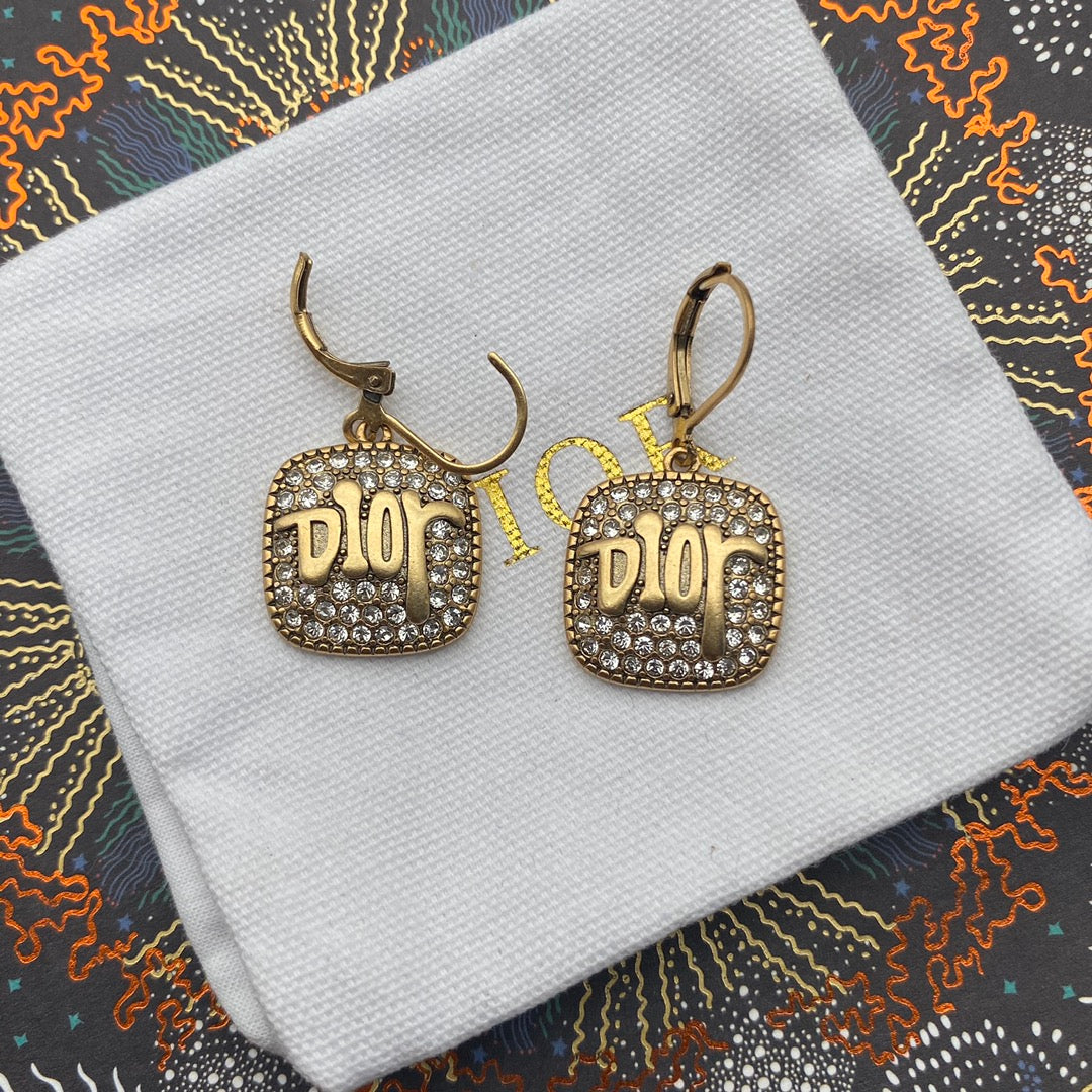 Dior Luxury Earrings | Timeless Elegance & Boutique-Grade Quality 118