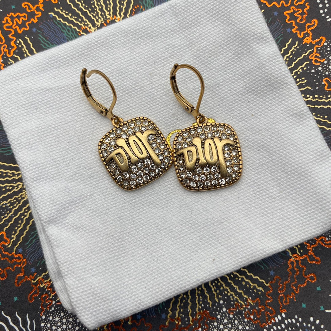 Dior Luxury Earrings | Timeless Elegance & Boutique-Grade Quality 118